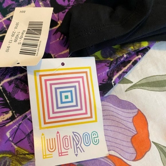 LULAROE Frankenstein quarter length sleeve size small - Picture 8 of 9